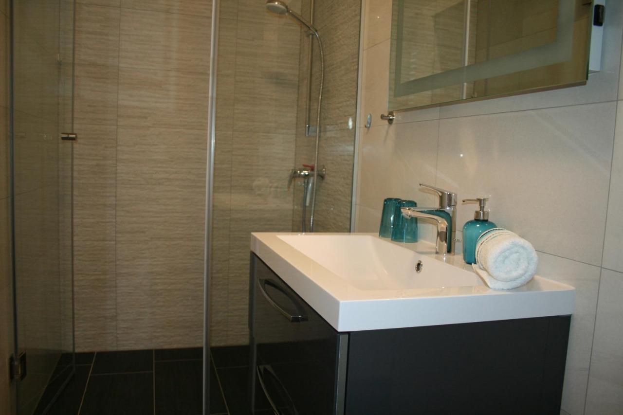 White Anchor Apartment Vodice Exterior photo