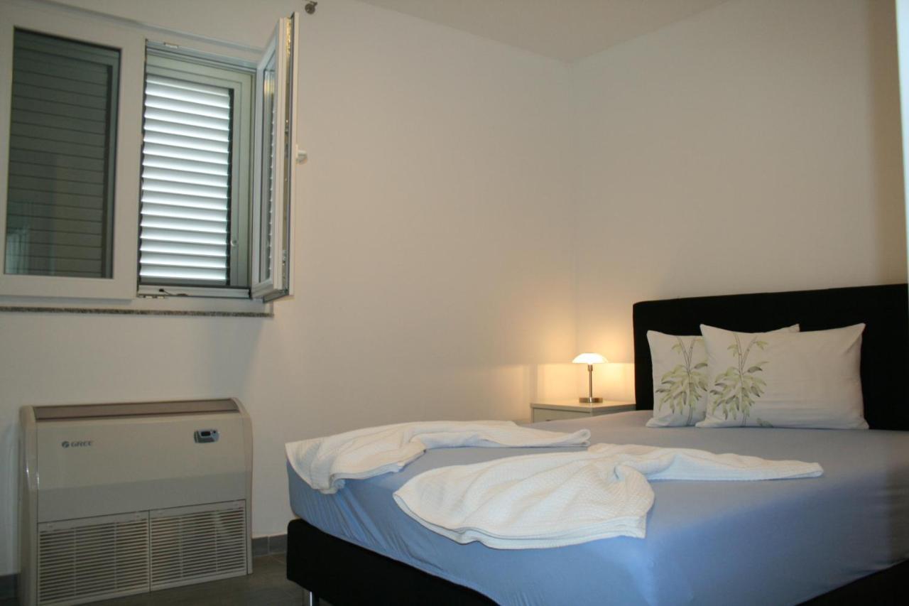 White Anchor Apartment Vodice Exterior photo