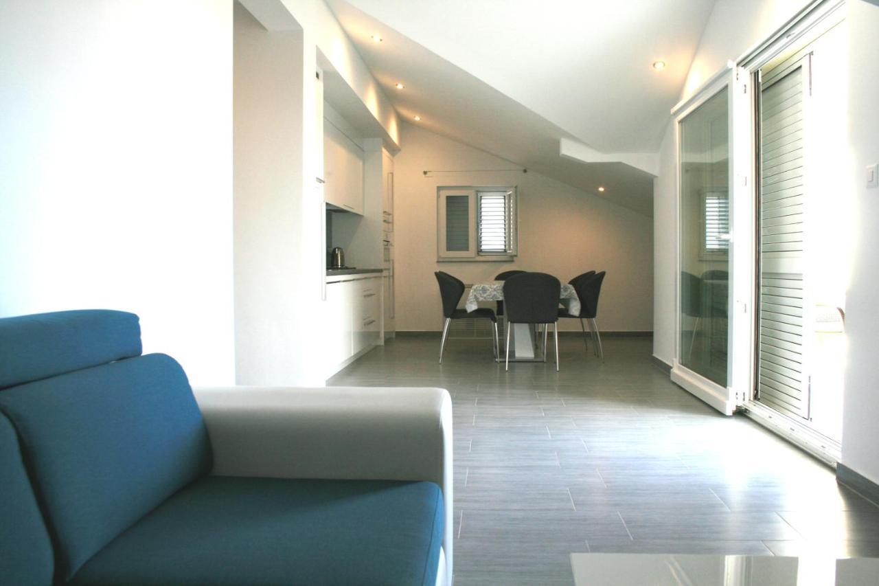 White Anchor Apartment Vodice Exterior photo